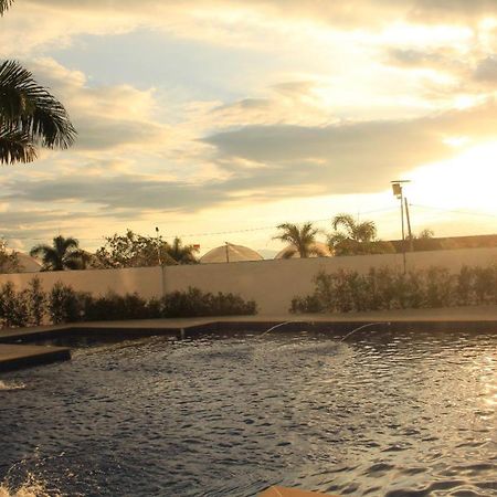 Hotel Celeste Inn Chinauta- Fusagasuga מראה חיצוני תמונה