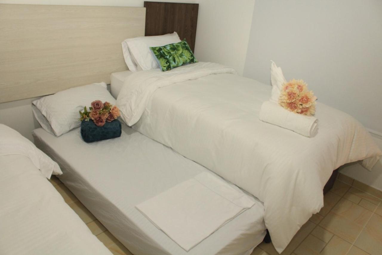 Hotel Celeste Inn Chinauta- Fusagasuga מראה חיצוני תמונה